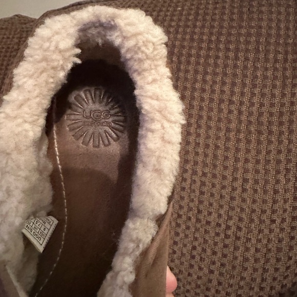 UGG WOMENS BETTEY BROWN style FLEECE/WOOL LINED SLIP ON SHOES. SZ 9 - Picture 9 of 13